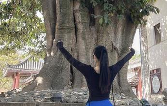 微密圈 – 120斤的小王同学的粉色淑女写真，跟我想的不太一样，哈哈。