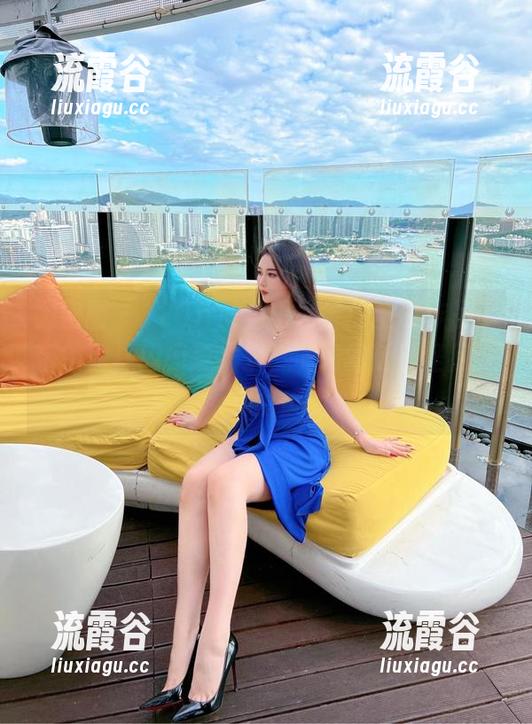 微密圈 - 120斤的小王同学的全套作品，带钻网袜闪闪惹人爱，下载的话别怪我没提醒哦