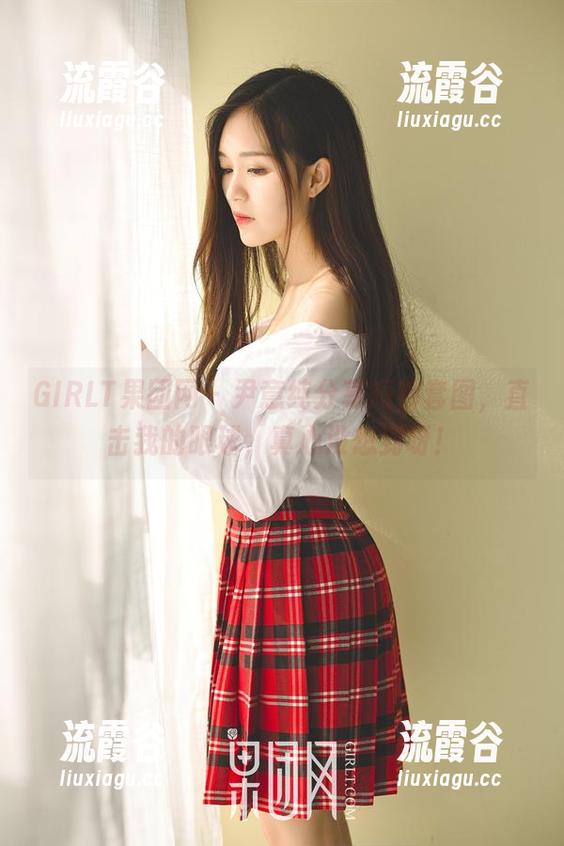 GIRLT果团网 - 尹意纯分享短裤套图，直击我的眼球，真心没想到呀！