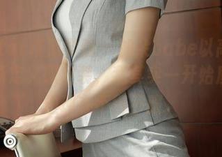 MFStar模范学院 – 加朵babe以高清作品重新定义职业装，我其实一开始质疑，但现在不得不服。