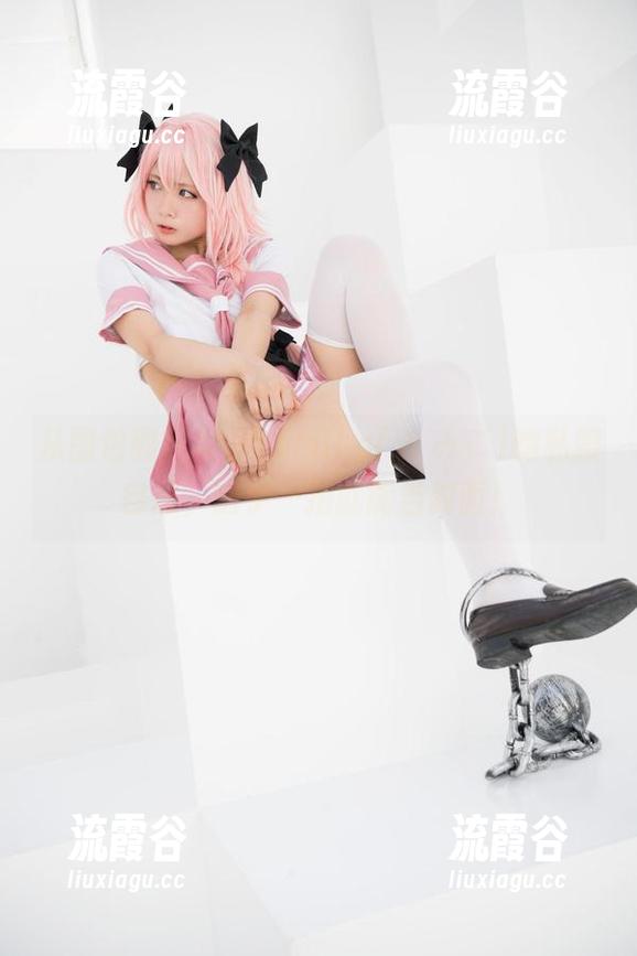 从图包到作品，Tomiko(とみこ)的私服自撮，随手一拍就能当封面！