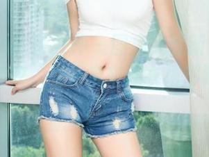 TouTiao头条女神 – 图库又添新宠：马丽华的连体衣，看来未来连衣裙都要自愧不如了！