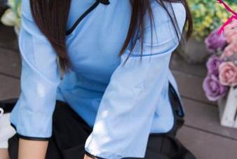 UGirls尤果网 – 李丁丁的图包里，短裙和她的气质之间有着不可言喻的契合