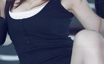 UGirls尤果网 – 当秘书不再是工作，田慕儿的写真合集带你遨游！
