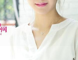 UGirls尤果网 – 韩恩美在短裙中的每个角度，每张图片都像在和我的目光玩捉迷藏。