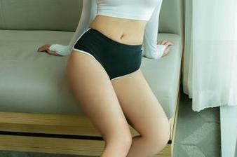 UGirls尤果网 – 黑白传说中的马欣悦，私拍图集掀起时尚小风波！