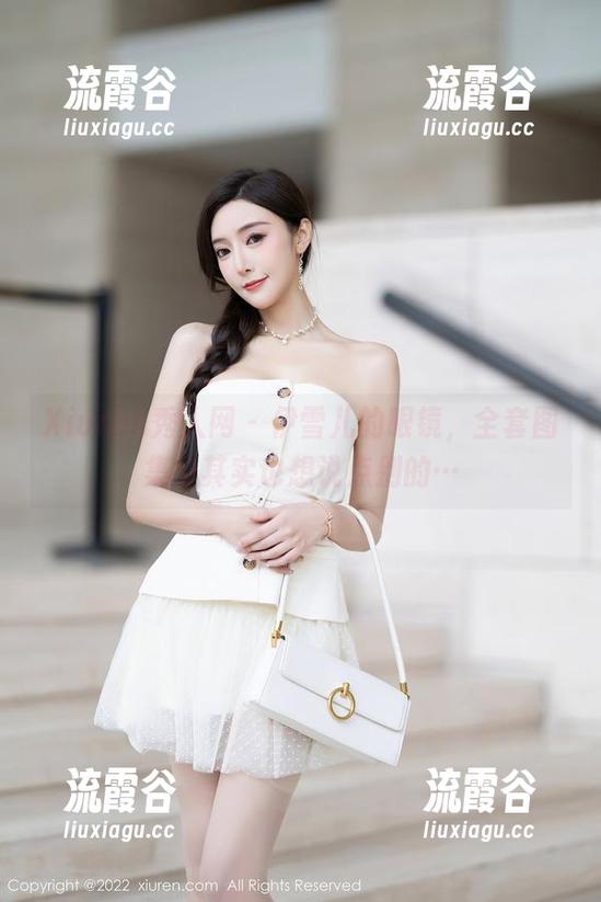 Xiuren秀人网 - 伊雪儿的眼镜，全套图集中其实也想说点别的…