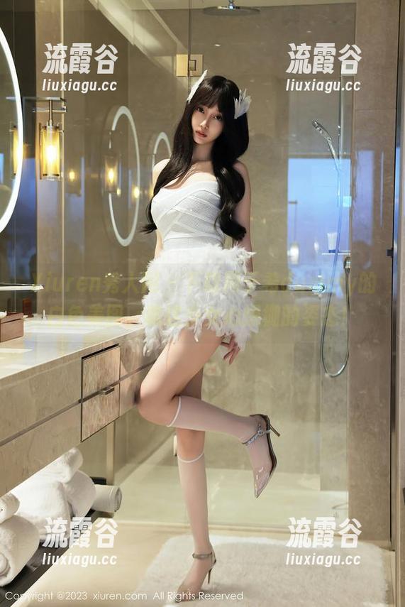 Xiuren秀人网 - 下载周于希dummy的白色美图，瞧这少女心爆棚的姿态！