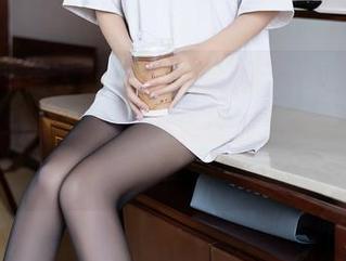 Xiuren秀人网 – 看！徐莉芝Booty又玩起了双马尾，快来围观这波新的图片更新！