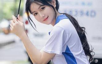 Xiuren秀人网 – 文芮jeninfer最新图包，白裙让她宛如超现实的可爱角色，几乎让我想起了心目中的女主人公！