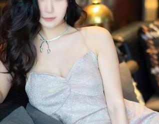 Xiuren秀人网 – 观看这组御姐写真，林文文yooki不知不觉成了我的日常灵感来源。