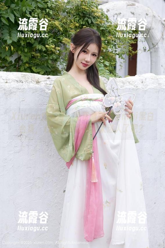 Xiuren秀人网 - 免费看糯美子nini黑白合集，心虚也要承认她太迷人了吧？