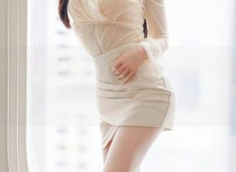 YouMi尤蜜荟 – lingyu69的礼服写真：抢镜？不，我是要全场最佳气氛担当！