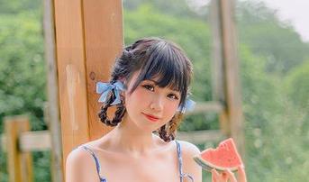 miko酱ww的丝袜私拍：犹如天使下凡，脚步轻盈