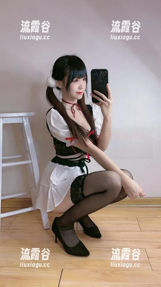 miko酱ww的豹纹写真，现在是定制你的野性时刻了吗？