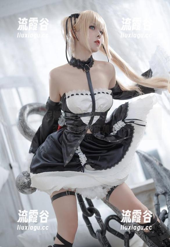 再说切利尼娜，w百合欧皇子w的写真能否突破我的审美？