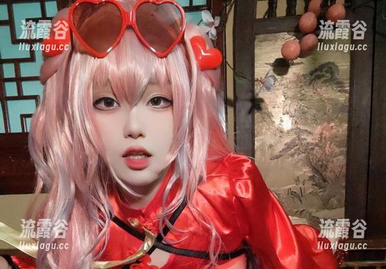 七七娜娜子与她的定制网袜：每一双都在脑海中留下难以抹去的印记——不信的话你也试试？