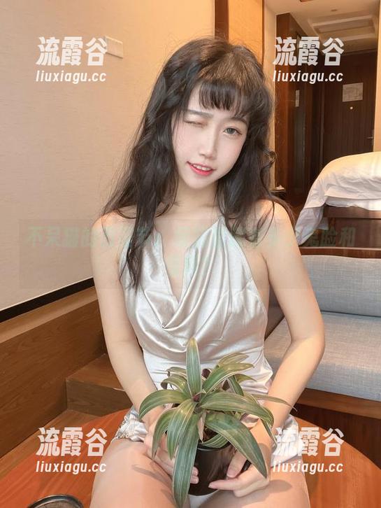 不呆猫的万圣节：原图里藏着多少鬼脸和怪趣？