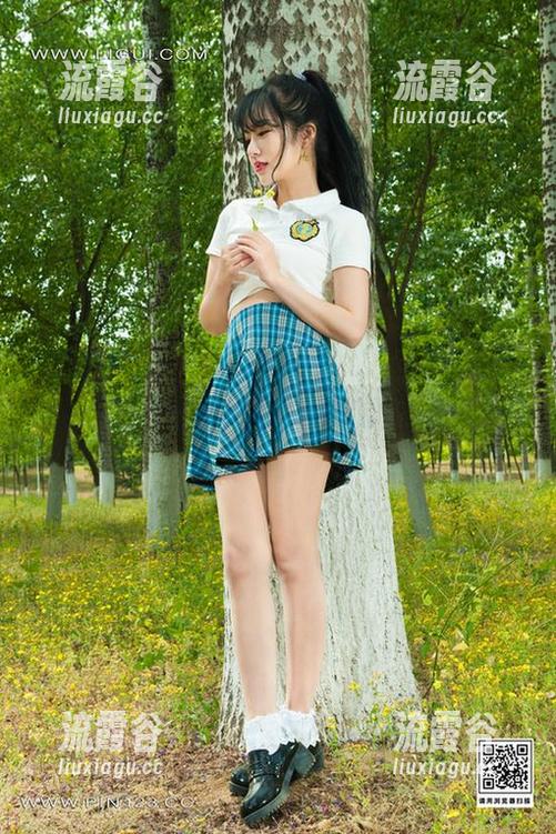丽柜 - 照片里的小爽:JK装扮VS原图反转 丽柜 - 照片里的小爽:JK装扮VS原图反转