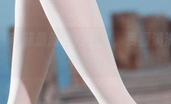 丽柜 – 菲菲最新空姐造型，资源满满的空中漫游