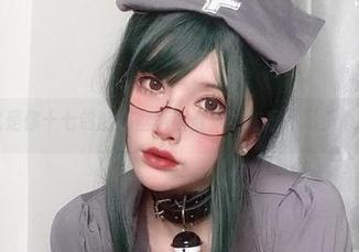 看，这就是你十七鸽的黑丝美图合集，数据不足小心粘在一起