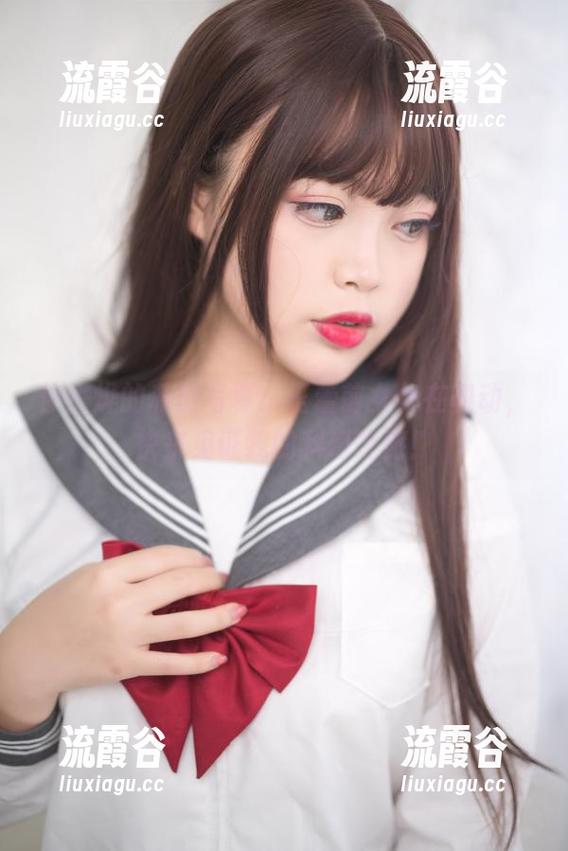 你烨烨的私房写真：玉藿前女仆在舞动，快来见证我的科幻之旅！
