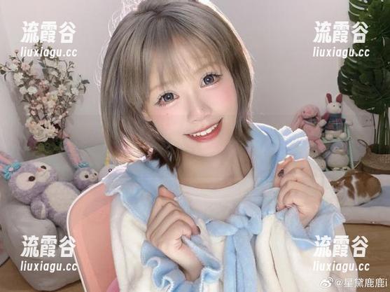 当千反田鹿子穿上水手服，整个cos就显得如此尖锐和真实。