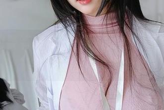 在家也要有态度——女主K的居家写真，宅女的自我流露。