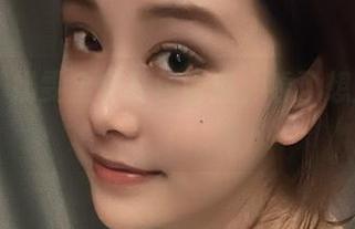 微密圈 – 奶雯全套红色诱惑，看了想直接崩溃！