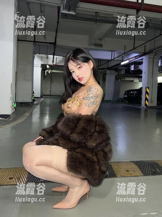微密圈 - 小优优子：无圣光不等于无趣，旗袍的另一种可能。