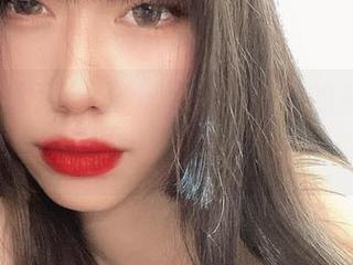 微密圈 – 拒绝无聊，小猫咪ck的美足写真，光脚丫也有春天