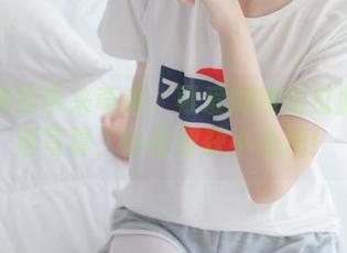 少女秩序带来奇迹：可爱蝴蝶结过膝袜高清写真，轻松俘获小心思！