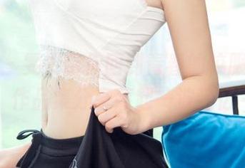 尤果网 – 雯雯带你回到青春的校服岁月，作品集分享薅起一波记忆