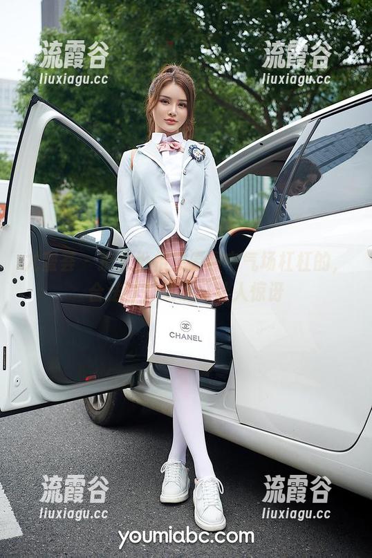 尤蜜荟 - 护士扮相在原图中气场杠杠的,合法萝莉这次又让人惊讶 尤蜜荟 - 护士扮相在原图中气场杠杠的,合法萝莉这次又让人惊讶