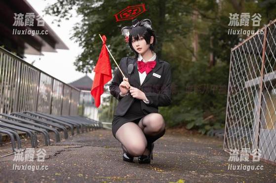 在线过目不忘的屿鱼yukako眼镜合集，谁能从中抽身？