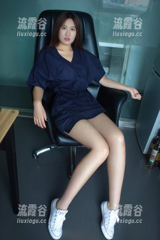 推女郎 - Yu佳妮的私拍:套装大使,没想到她也有这身材! 推女郎 - Yu佳妮的私拍:套装大使,没想到她也有这身材!