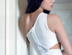 推女郎 – 下载星辰的黑丝写真集，让你的手机拉高档次！