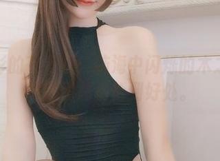 白衬衫的高清版：脑海中闪烁的木之本果的影子总是恰到好处。