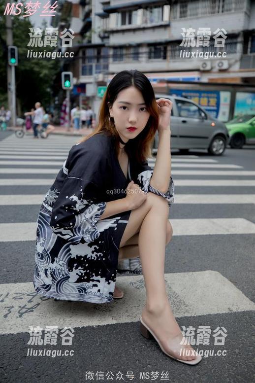 梦丝女神 - 试衣间私语:媛媛的全套图包,慵懒与精致的微妙交汇 梦丝女神 - 试衣间私语:媛媛的全套图包,慵懒与精致的微妙交汇