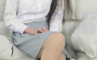 梦丝女神 – 看在线的莹仙女，着制服就像是生活中偶遇的小惊艳，高清超级有感觉！