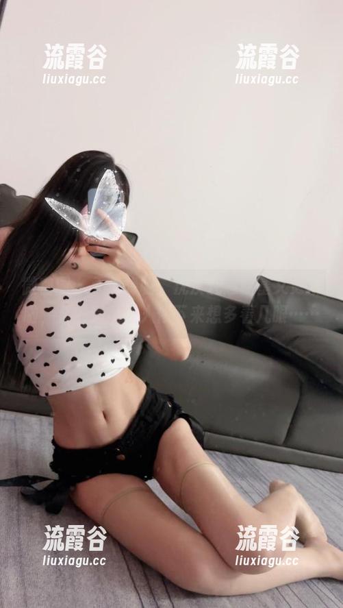 微密圈 - 天使降临，沈汝凡超哇塞又更新啦，新的套图让人停下来想多看几眼……