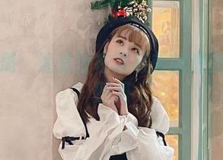 校服图册：泥泥汝在黑板前的想象力溢出四周