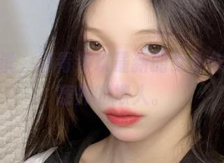 不得不说，清青琴玖最新的女仆作品有点意外的撩人。