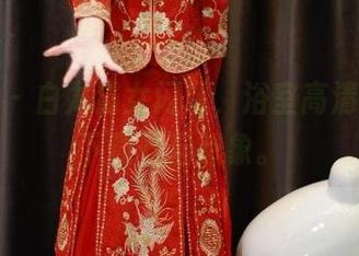 微密圈 – 白龙猫女闪现，浴室高清背影，下载开启想象。