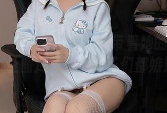 秀人网 – Jennifer小若带着她的双人写真，让图库里的小伙子们都嫉妒！