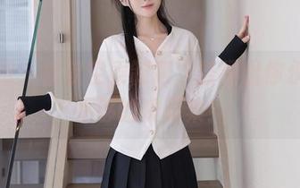 秀人网 – 软软空乘制服，整理出你永远想不够的资源集！