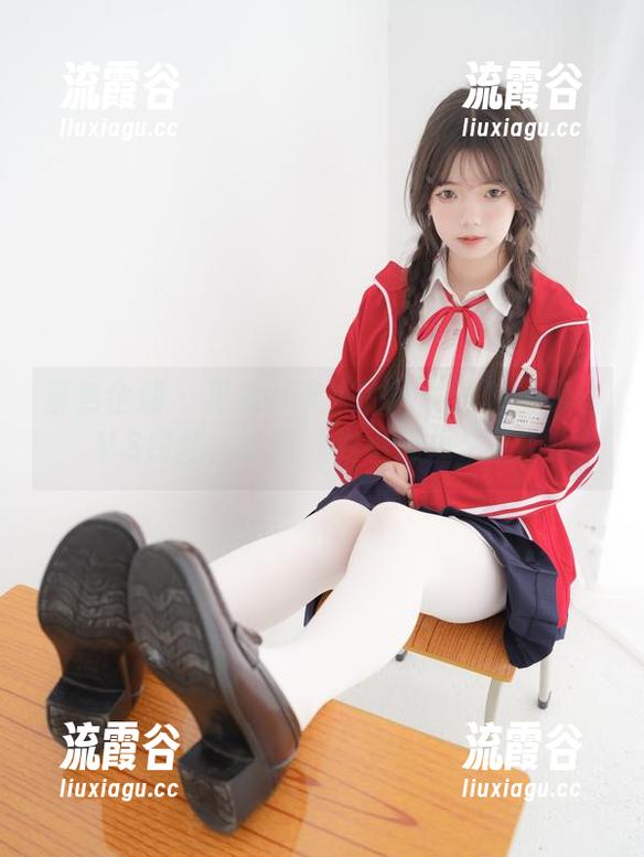 紧急企划 - 见希w带来的丛林法则：黑丝VS白丝，谁能成为小恶魔之王？