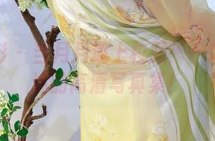 绮梦摄影 – 当月月遇上校服：一场不可描述的高清写真集！