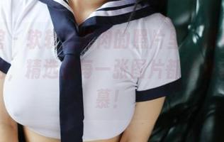 美媛馆 – 软软爱吃肉的照片里，棉袜也能当主角，精选的每一张图片都让我心生羡慕！