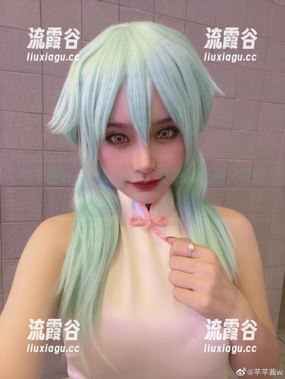 芊芊酱w：泳装写真，海浪的低语又更新啦！